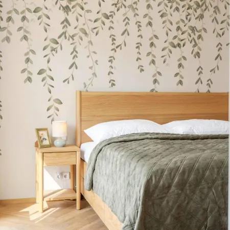 Sky * براغ