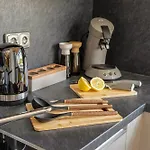 Apartment Sky